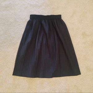 ZARA PLEATED MIDI SKIRT IN NAVY